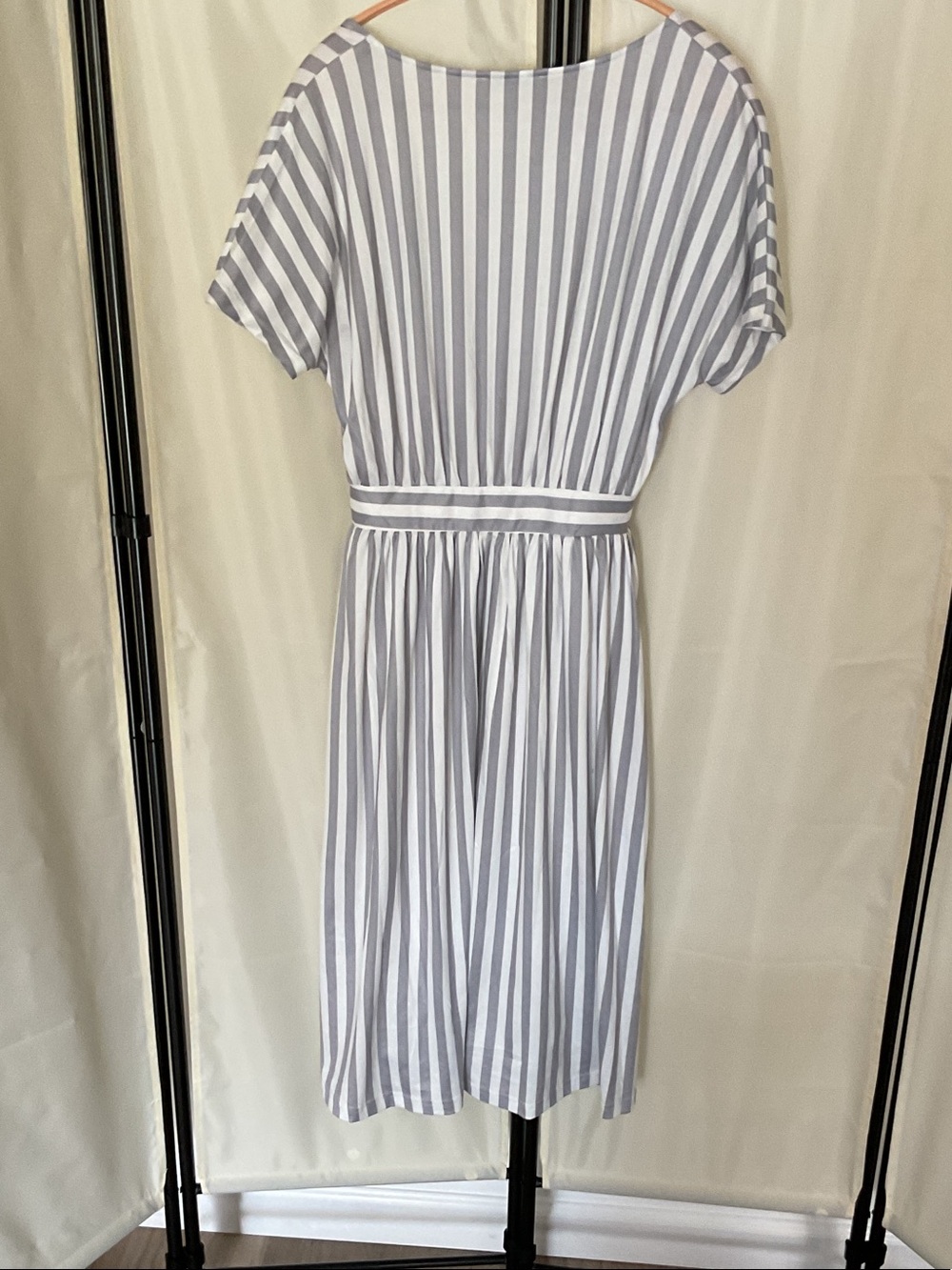 V-Neck Gray and White Striped Button-Front Midi Dress - Picture 3 of 4
